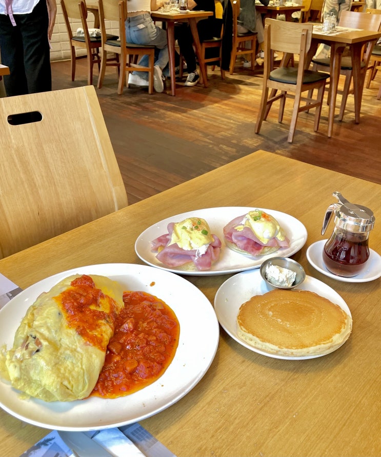  강남 가로수길 맛집 :: 다양한 팬케이크와 양많은 음식 신사동 신사역 압구정 브런치 맛집 오리지널 팬케이크 하우스 가로수길점 솔직 후기