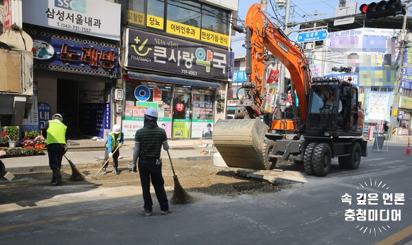  옥천군, 옥천읍 금장로 거미줄 전선 걷어낸다