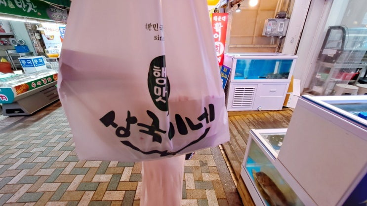 부산 해운대시장 분식맛집으로 유명한 상국이네 떡볶이와 순대를 먹어보았습니다.