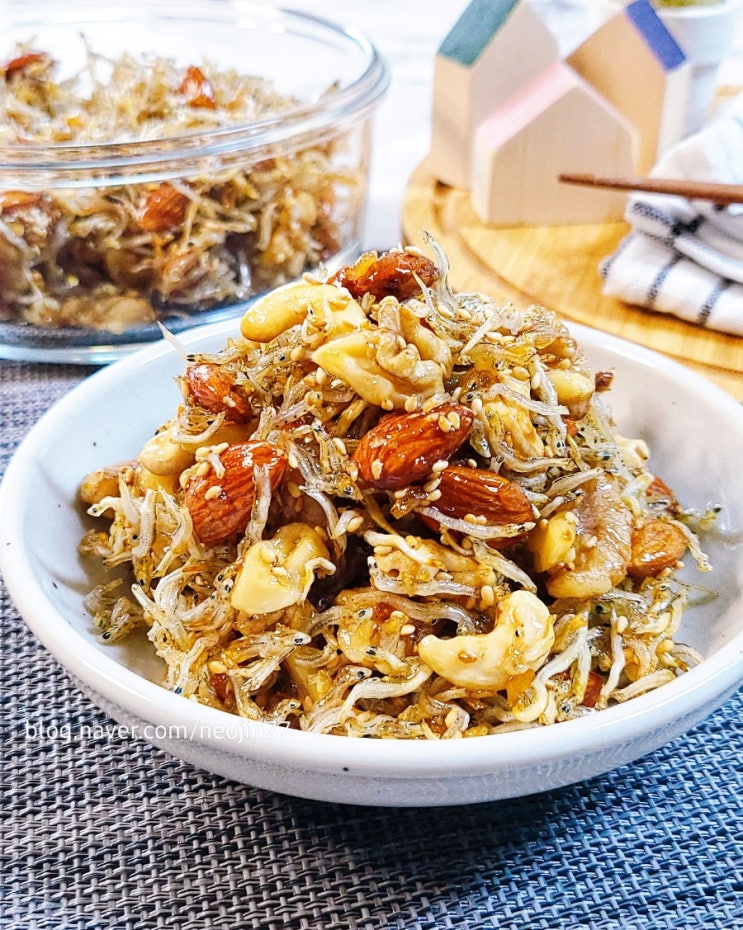 견과류 멸치볶음 레시피 든든한 밑반찬 바삭한 멸치견과류볶음 견과류 멸치볶음 레시피 든든한 밑반찬 바삭한 멸치견과류볶음