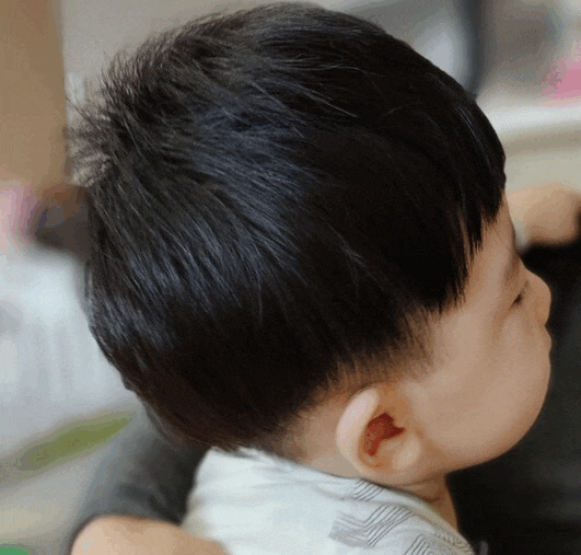 10개월 남자 아기 머리 셀프 머리 자르기