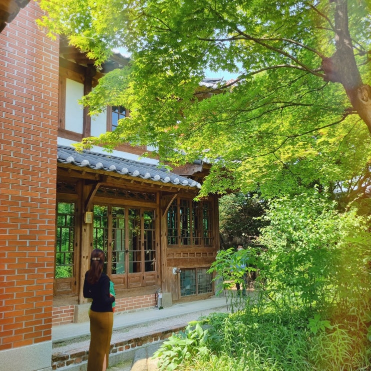 서울 북촌 한옥마을 가볼만한곳 백인제가옥 한옥카페 키마전시회 당일치기 여행 코스