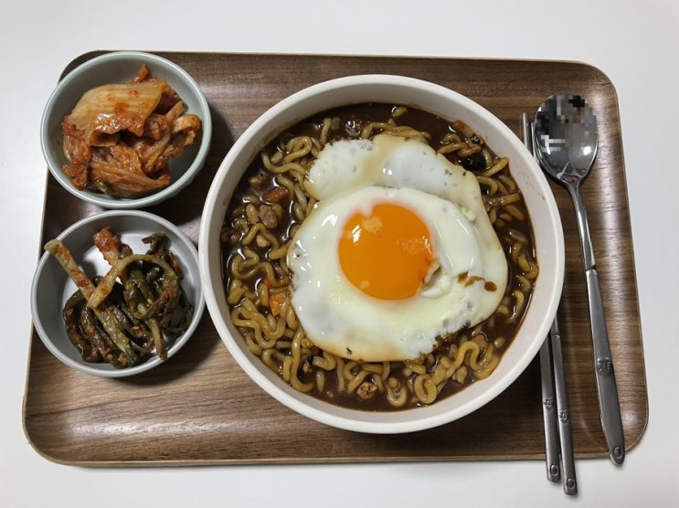  [내돈내산] 오뚜기 신상라면 짜슐랭 리뷰