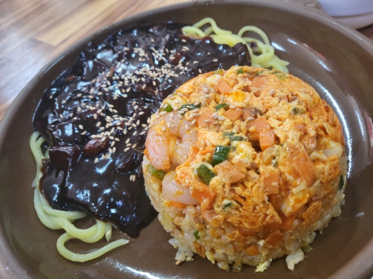  부산범천동)직장인들 줄서서 먹는 범내골 맛집 "흥미원"
