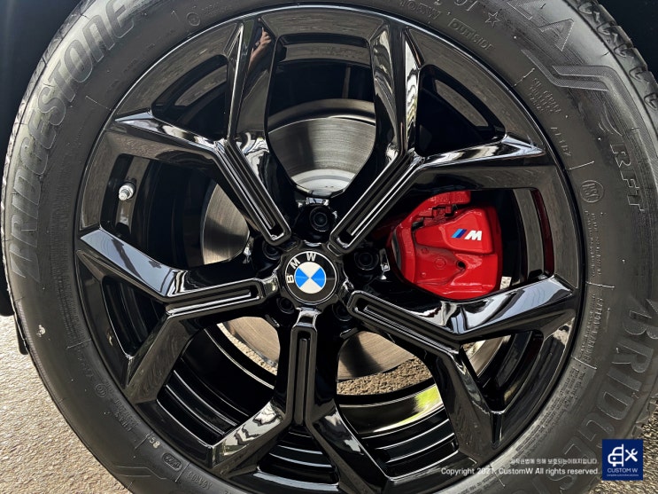BMW X3 블랙유광 휠도색 + 레드 캘리퍼 도색
