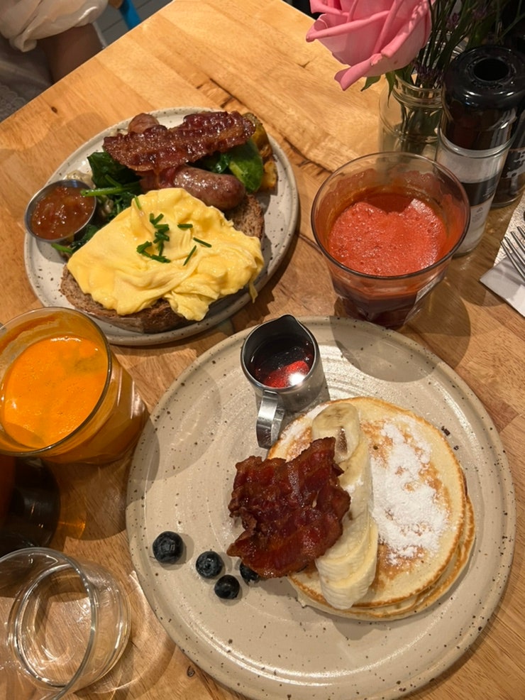  주말 암스테르담 여행 2(암스테르담 브런치 맛집)