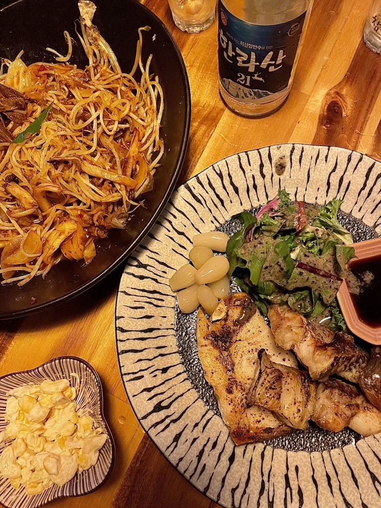  [홍대/ 상수 맛집] 분위기 좋은 인테리어에서 느끼는 이자카야 맛집 "회뜰때까지"