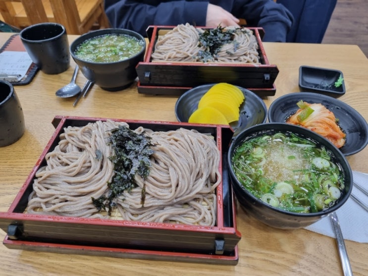  여의도 청수모밀. 모밀의 정석.