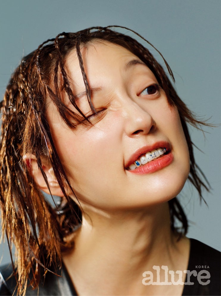 '나의 해방일지' 이엘, 진정한 해방룩 보여...지금껏 본 적 없는 새로운 얼굴 드러내 '나의 해방일지' 이엘, 진정한 해방룩 보여...지금껏 본 적 없는 새로운 얼굴 드러내