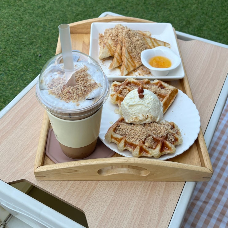 우도 카페 밭 318 우도땅콩 빙수와 크로플이 있는 뷰 맛집 우도 카페 밭 318 우도땅콩 빙수와 크로플이 있는 뷰 맛집