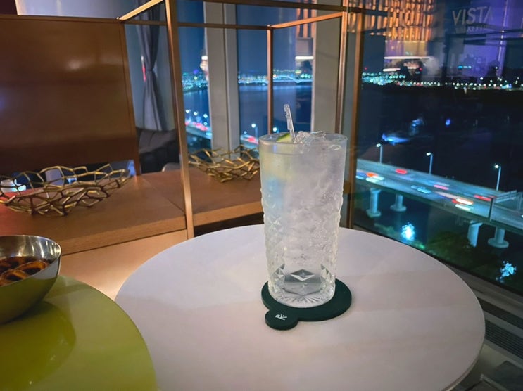  비스타워커힐호텔 라운지 바 리바 re bar 칵테일