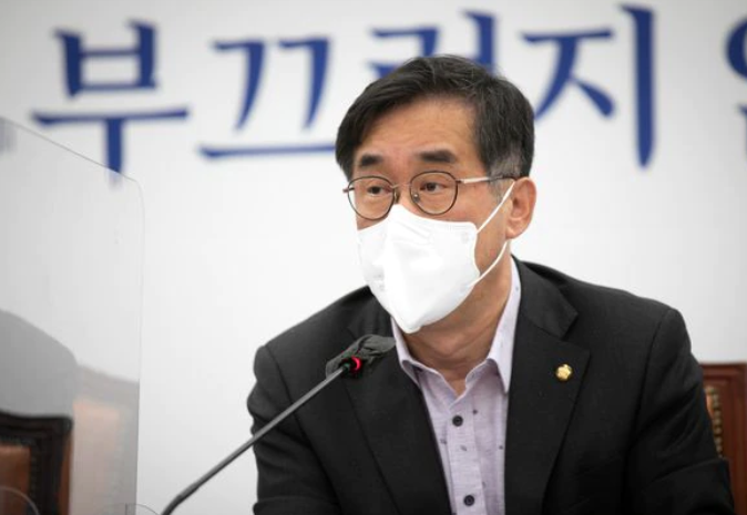 ‘<b>추경</b> 協商’ <b>결렬</b>에 뿔난 소상공인들… 맹_성규 사회망 불났다