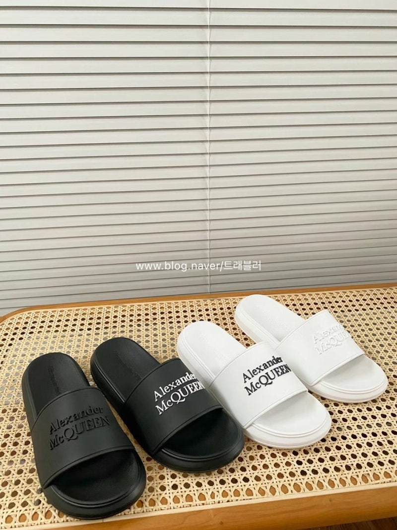 여자 명품 슬리퍼 추천 알렉산더 맥퀸으로!