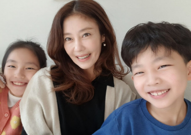 이지현 프로필 남편 이혼 재혼 자녀 이지현 프로필 남편 이혼 재혼 자녀