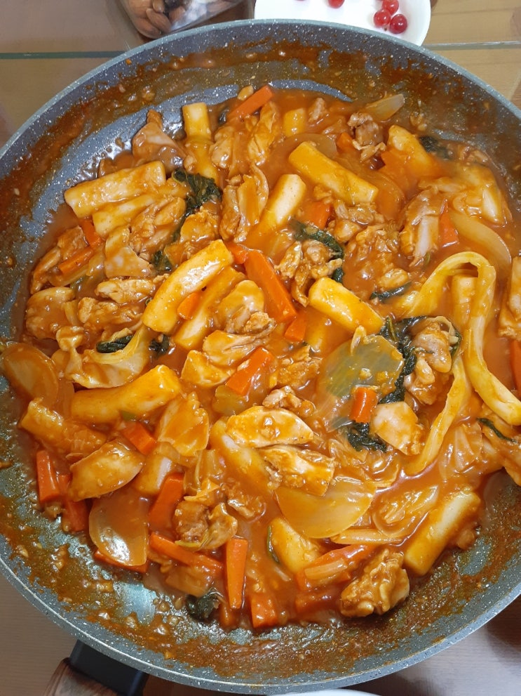  닭and갈비? ㅋㅋ 소고기미역국