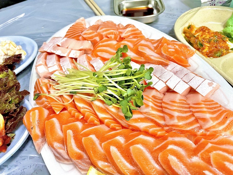 궁평항 수산시장 맛집 서해수산, 반해서 연속 두번 찾아감 (+차크닉 명소)