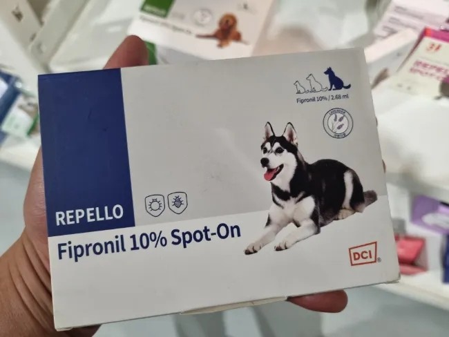 강아지 산책시키기 위한 진드기예방 구충제 리펠로액 스팟온