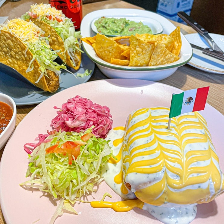  치미창가로 정말 유명한 합정 맛집, “멕시코식당”