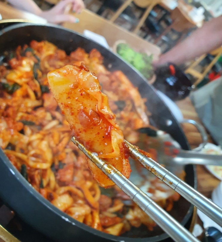 솔직한평) 공주 신관 춘천닭갈비에서 냠./서비스업에대한 생각.