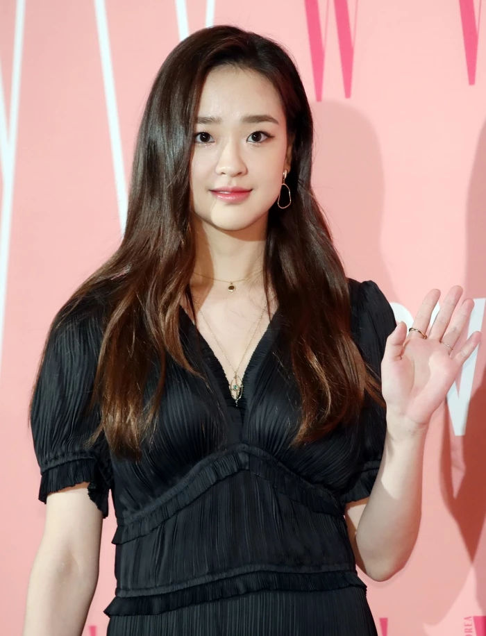 전 리듬체조 국가대표 손연재, 남자친구와 교재 시작 반년도 안돼서...8월의 신부된다 전 리듬체조 국가대표 손연재, 남자친구와 교재 시작 반년도 안돼서...8월의 신부된다