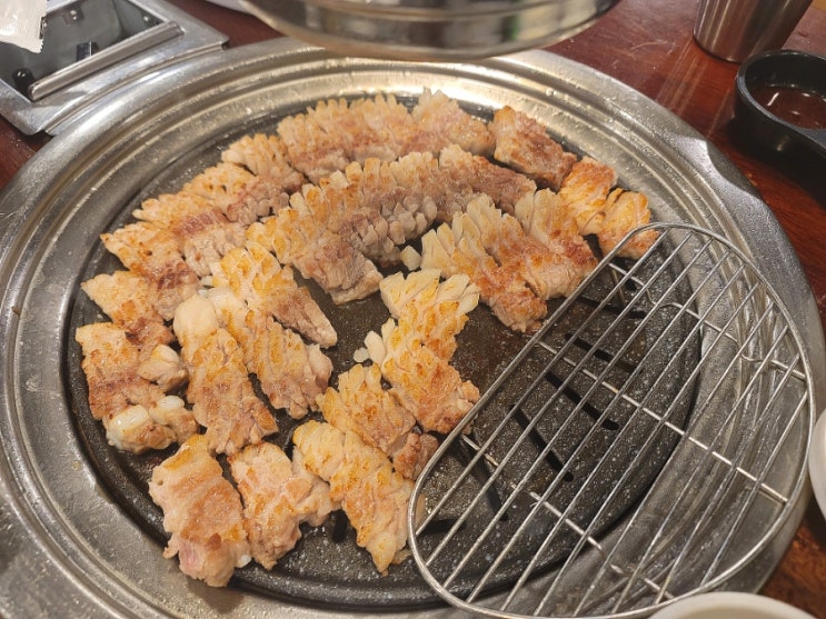  사당역 삼겹살 '삼육가' 유명한 만큼 맛있는 꽃삼겹 맛집 후기