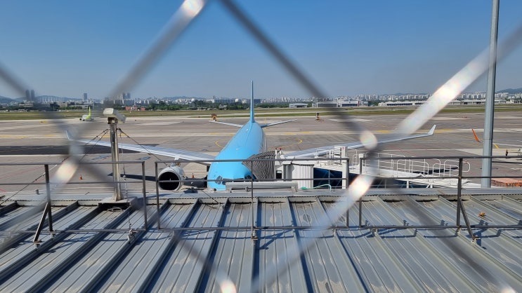  김포공항 국내선 청사 야외 전망대 및 흡연실