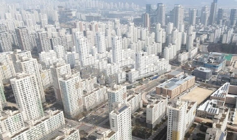 "7개월 만에 8억서 4억 됐다"…세종 집값, 끝없는 추락 "7개월 만에 8억서 4억 됐다"…세종 집값, 끝없는 추락