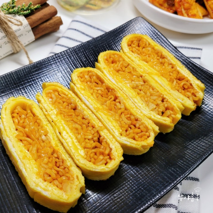 불닭볶음면 계란말이 모짜렐라치즈 넣고 후라이팬에 만드는법 불닭볶음면 계란말이 모짜렐라치즈 넣고 후라이팬에 만드는법