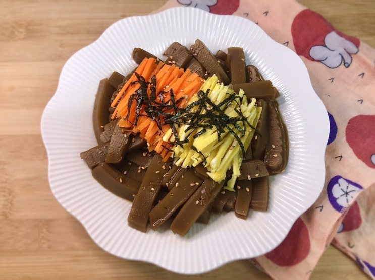  부서지지않고 탱글한 간장 도도리묵무침 아이반찬