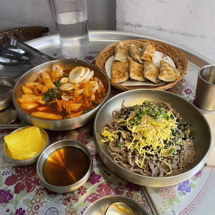  종로3가 익선동 맛집 창화당 떡볶이, 모듬만두, 들기름 막국수!
