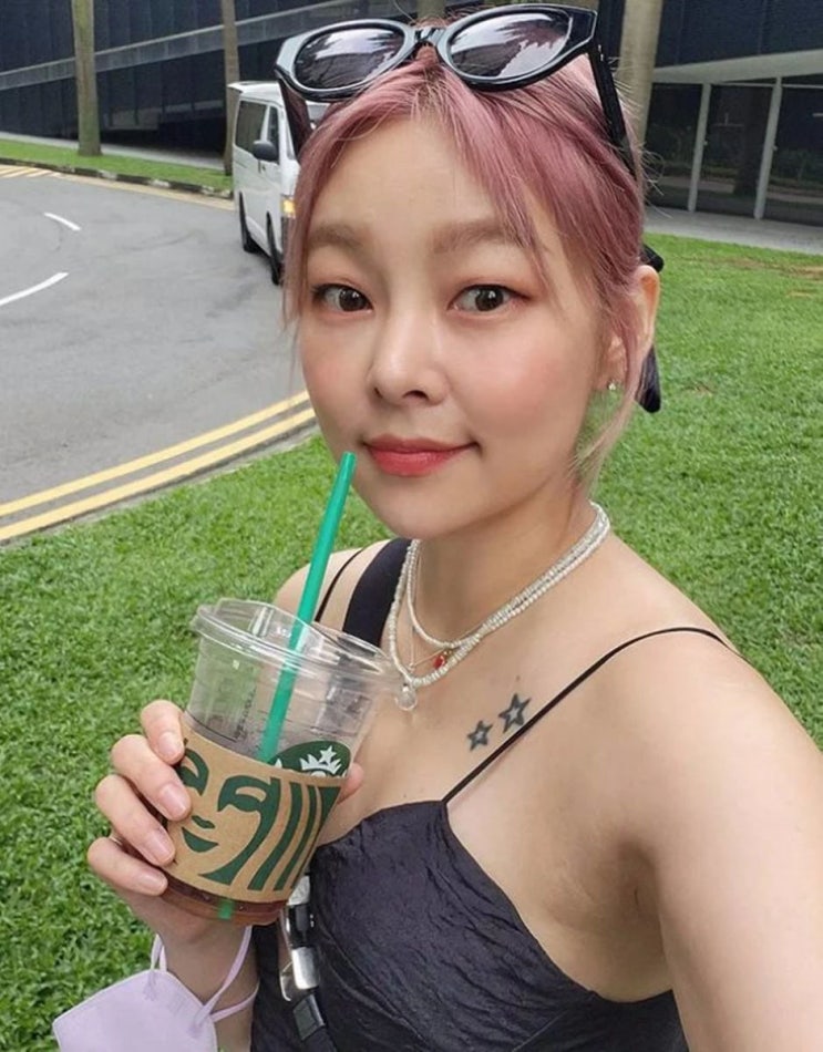 최근 남자친구와 결별 고백한 모델 송해나, 남친이 바람 펴 "축구복 입고 헤어졌다" 폭탄 고백 최근 남자친구와 결별 고백한 모델 송해나, 남친이 바람 펴 "축구복 입고 헤어졌다" 폭탄 고백