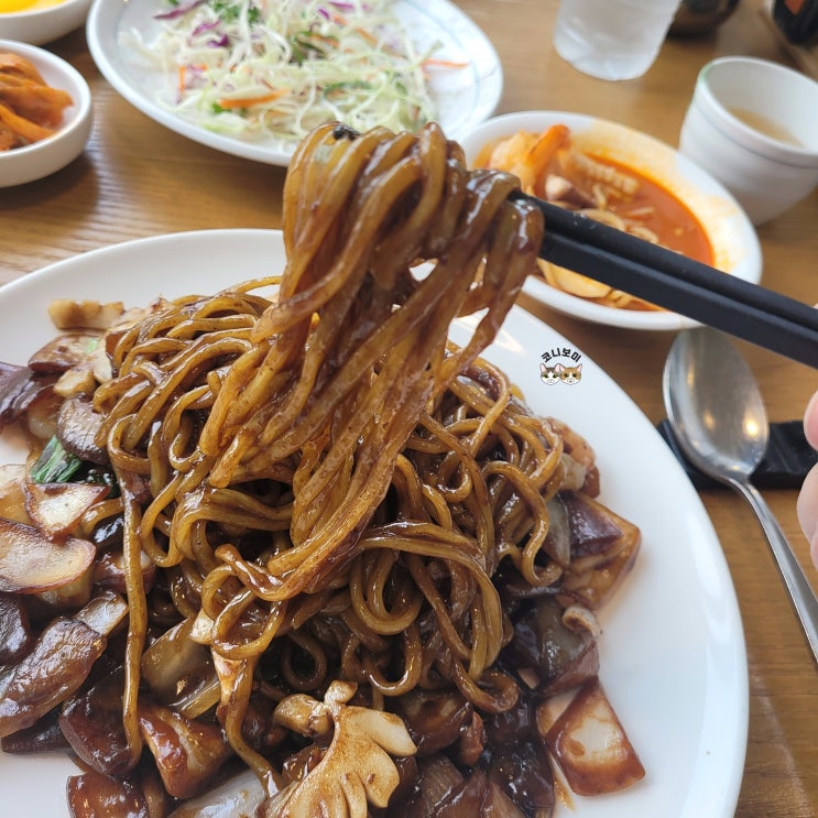 짬뽕이 맛있는 <희래등 호계점>에서 짜장면먹기! 짬뽕이 맛있는 <희래등 호계점>에서 짜장면먹기!