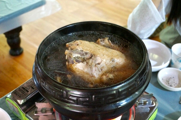 천안 산막골 산속 야외에서 먹는 엄나무토종닭