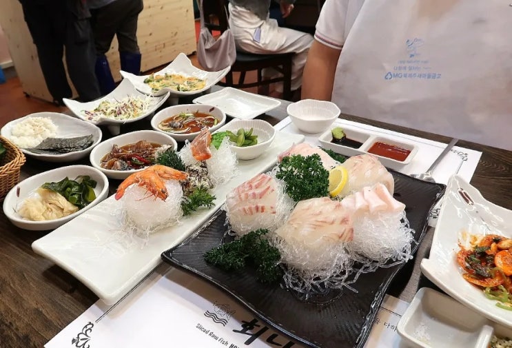  제주 한림 횟집 협재해수욕장 맛집 :  '회나루'