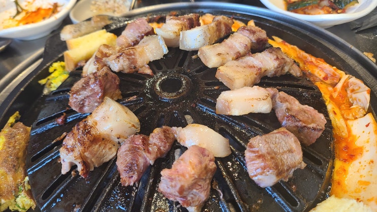 노형동흑돼지 제주별돼지식당 숯불구이 도민맛집 노형동흑돼지 제주별돼지식당 숯불구이 도민맛집