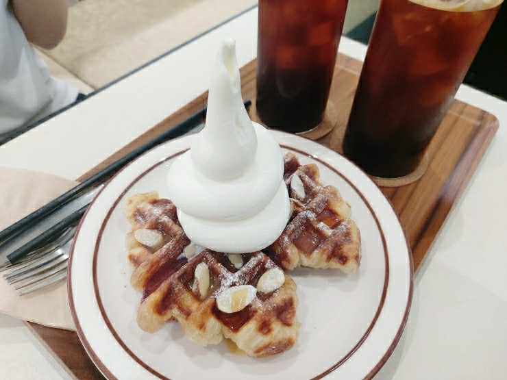 [광주 첨단카페 고요] 진한 우유맛이 맛있는 아이스크림크로플 후기