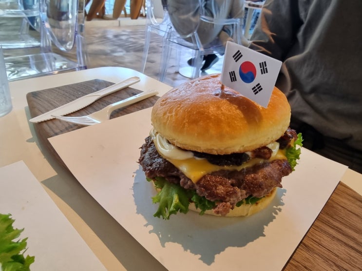 양양1박2일 죽도해변 수제버거맛집 버거월드