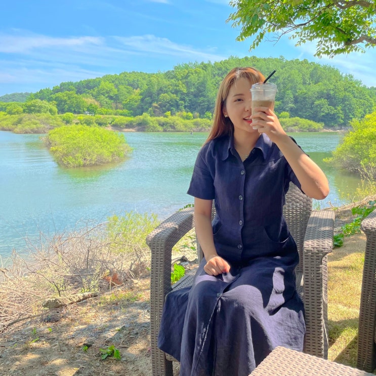  완주의 핫한 카페 화산 카페뷰, 예쁜 뷰를 배경으로 인생샷 남기기