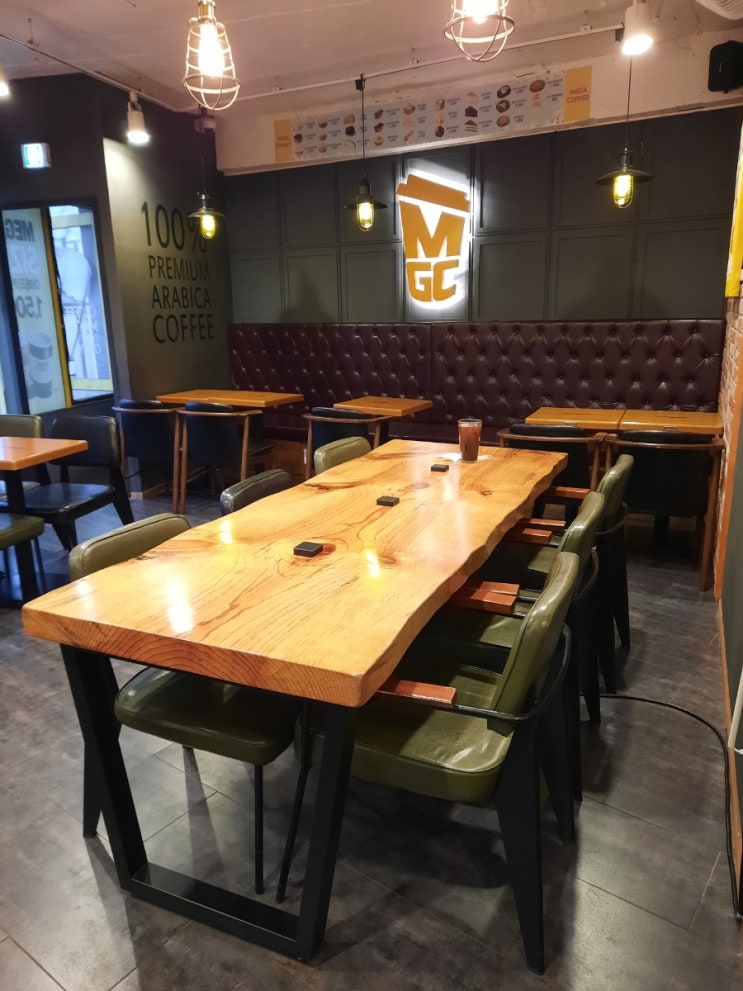  인천 신포 가성비 좋은 카페 '메가커피 신포점'