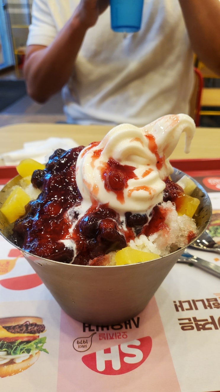  롯데리아 롯리빙수, 페스츄리 꽈배기 직접 먹어본 후기, 칼로리정보