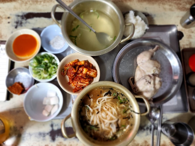  1968년부터 칼국수와 백숙을 만들어온 충무로 맛집, 사랑방칼국수