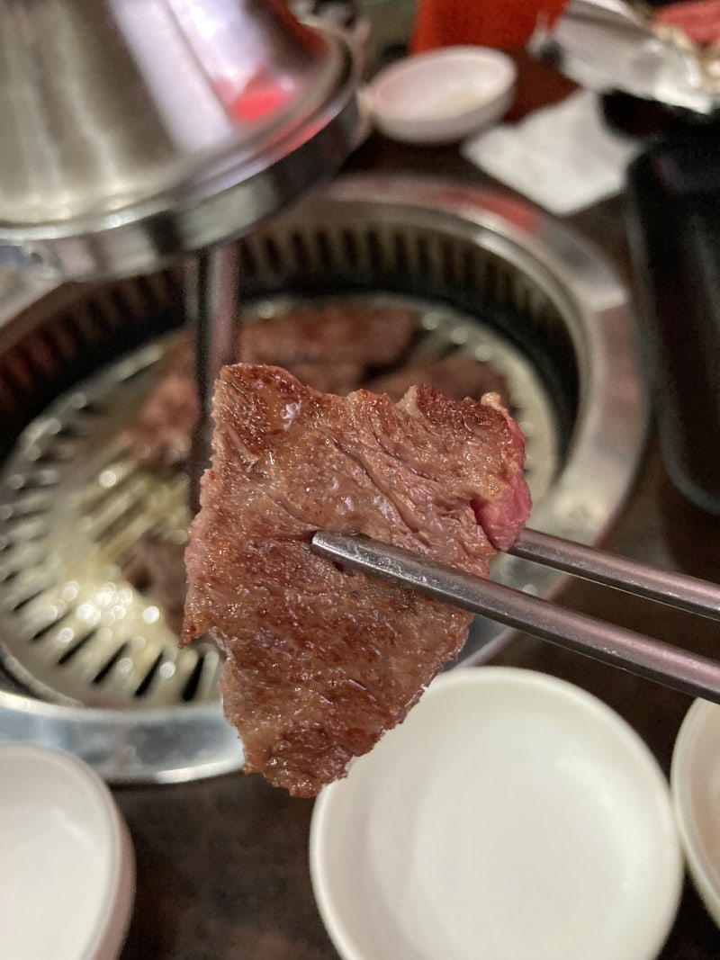 마장동 투플한우맛집 새우 설원등심 뿌식이! 5