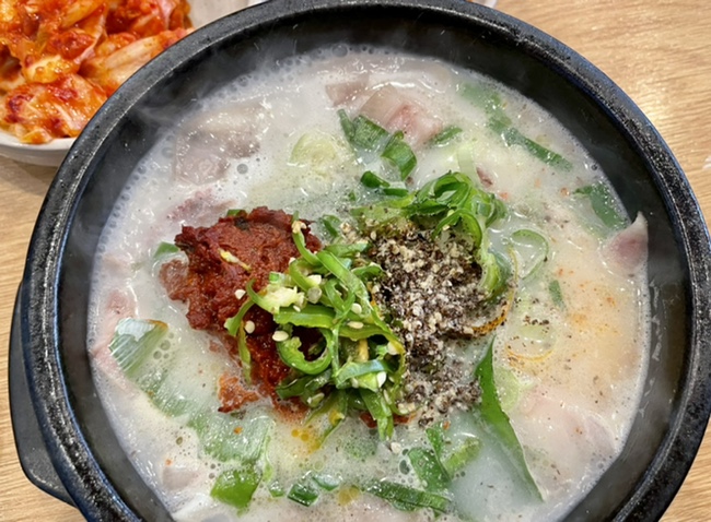  다산 순대국 신의주순대와쭈꾸미 다산역점