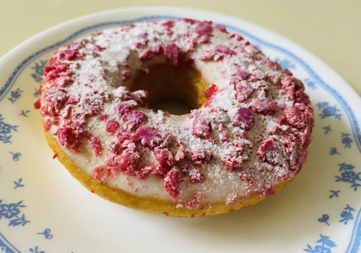 딸기마카롱도넛 영양성분 칼로리 뚜레쥬르 도너츠