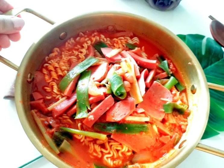  백종원 부대찌개 황금 레시피 부대찌개 재료 양념장 육수 만드는 법