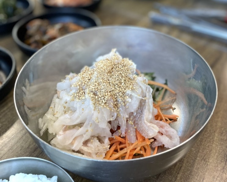 [맛집 투어] 포항 자연산 물회 맛집 등대 횟집