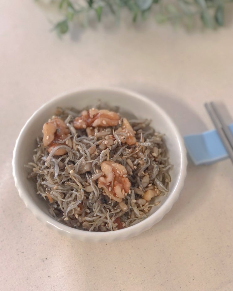  [중앙상회] 신선한 남해멸치로 견과류 멸치볶음