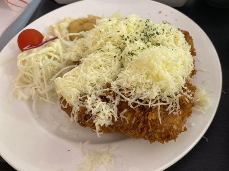  학동역 치즈가 폭포수처럼 흘러내리는 돈까스맛집 눈치까스 논현점