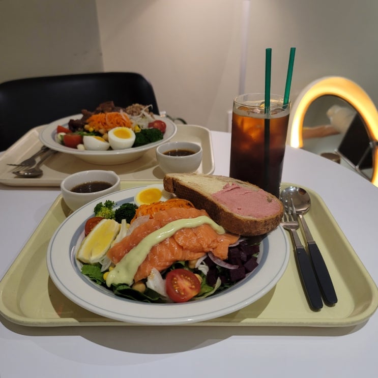  [인계동 샐러드] 수원시청역 샐러드 맛집 '그리너프' GREENOGH 힙한 갬성 가득 인계동 브런치 데이트 추천