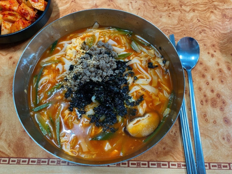  강릉 장칼국수 TOP3 벌집 장칼, 해장에 최고 웨이팅너무길고 주차 힘들어요